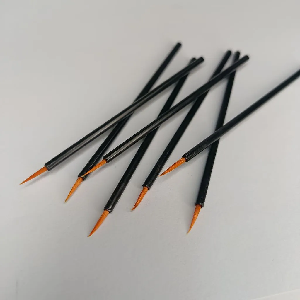 برس خطی کاشت و اکستنشن مژه